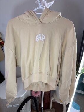 GAP Women's Butter Yellow Hooded Sweatshirt